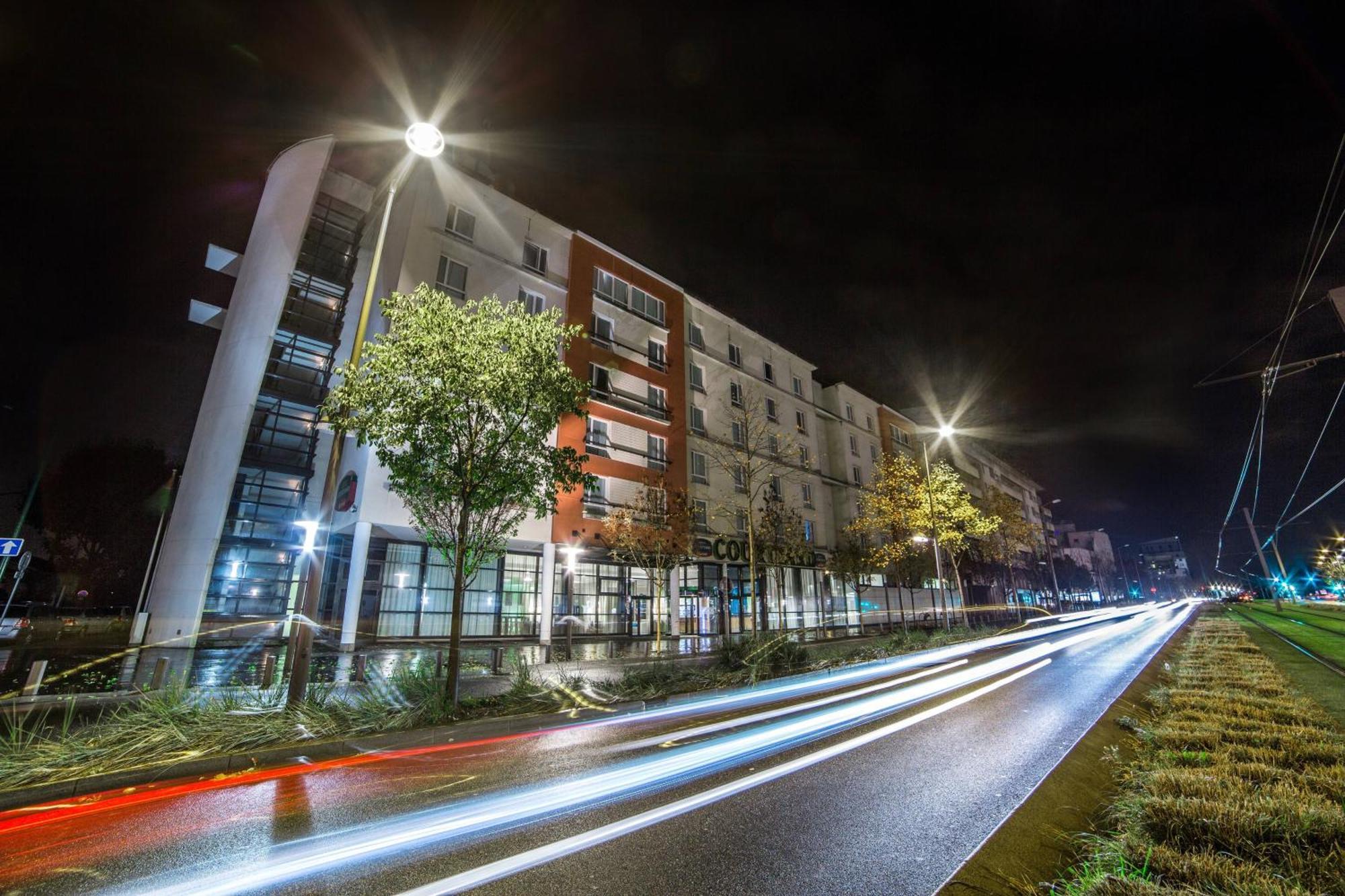 Courtyard By Marriott Paris La Defense West - Colombes Hotel Colombes  Bagian luar foto