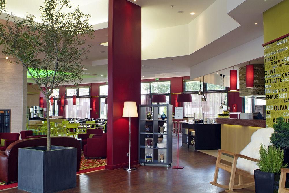 Courtyard By Marriott Paris La Defense West - Colombes Hotel Colombes  Bagian luar foto